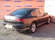 Volkswagen Passat Sedan / Limuzína 2,0 l 110 kw