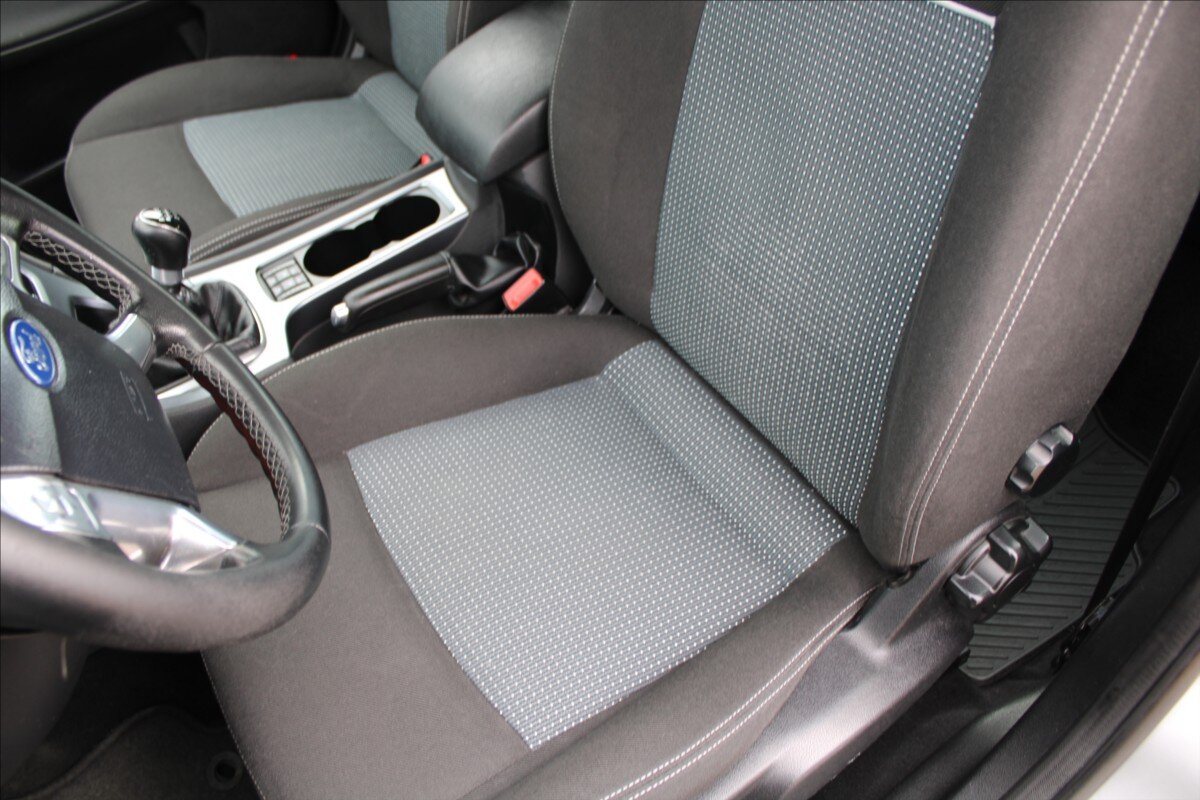 Ford Mondeo Kombi 2,0 l 85 kw