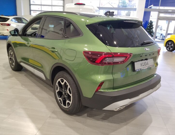 Ford Kuga SUV / Terénní 2,5 l 178 kw