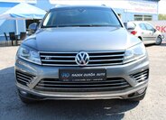 Volkswagen Touareg 2