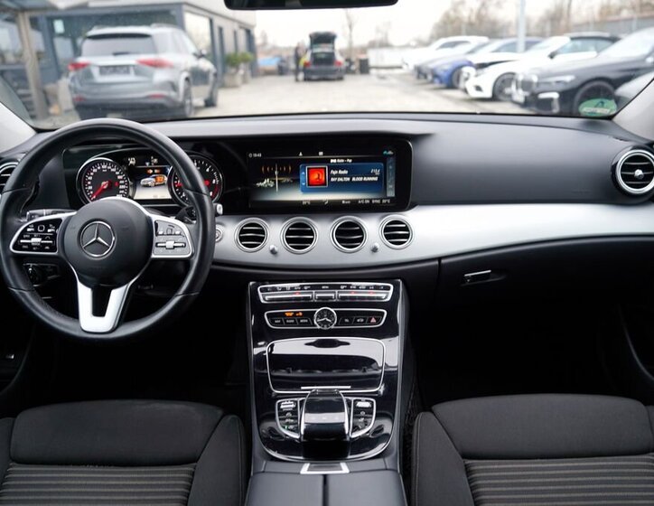 Mercedes-Benz Třídy E Kombi 2,0 l 143 kw