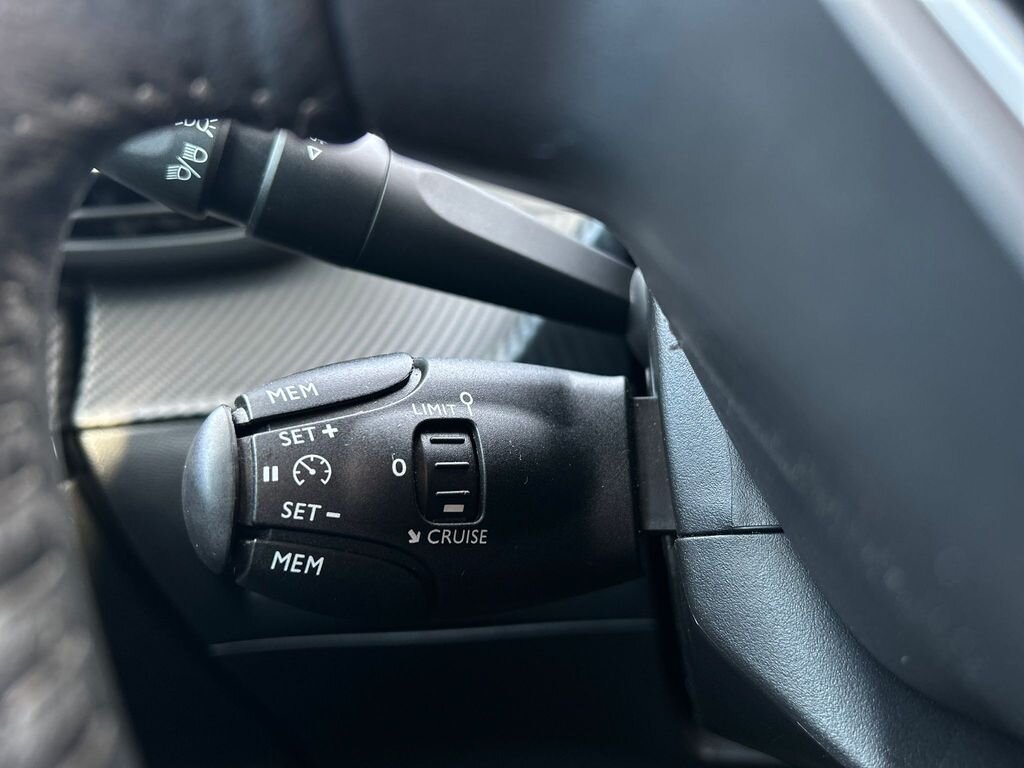 Peugeot 2008 SUV 1,2 l 74 kw