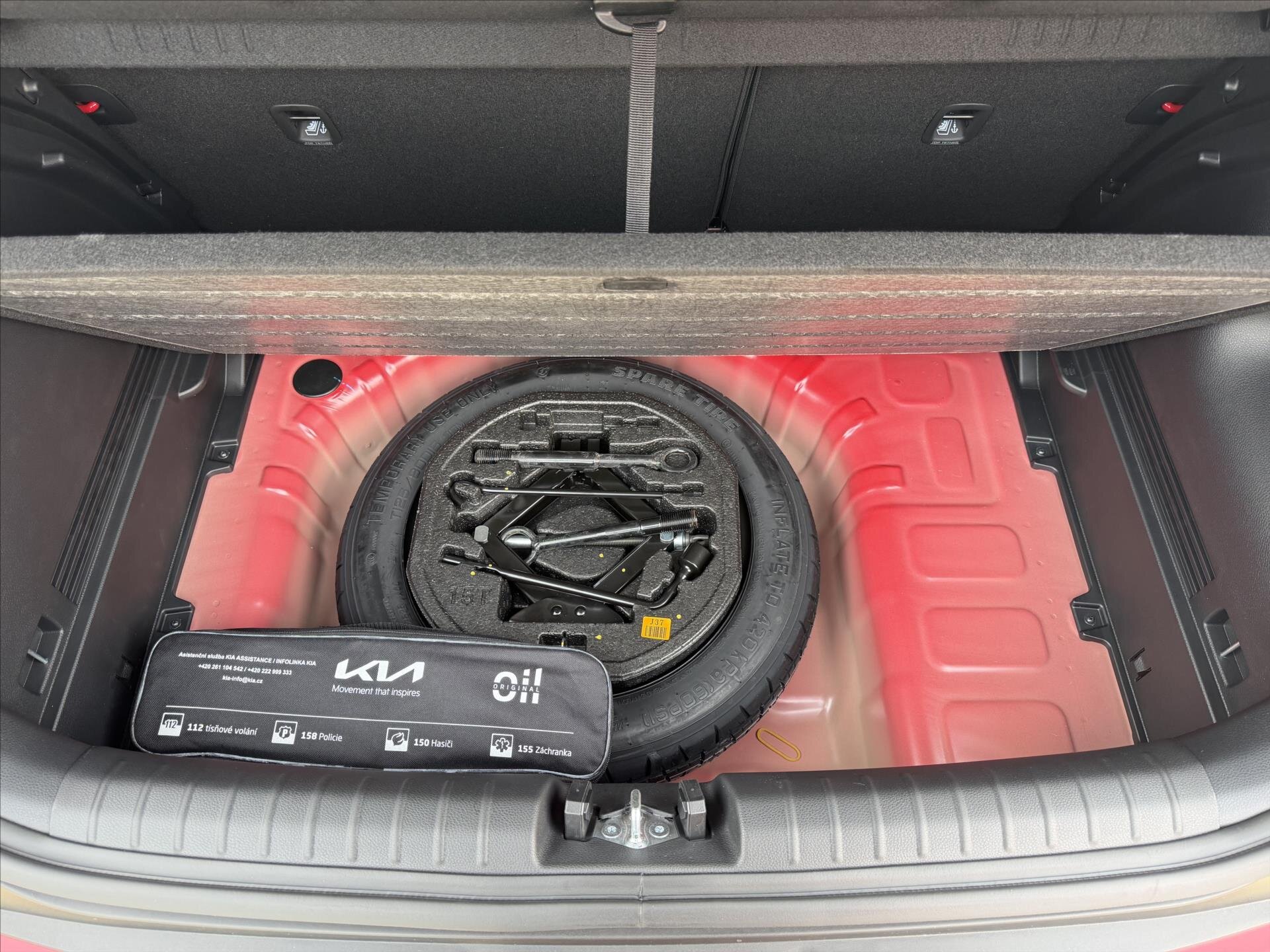 KIA Stonic CUV / Crossover 998,0 74 kw