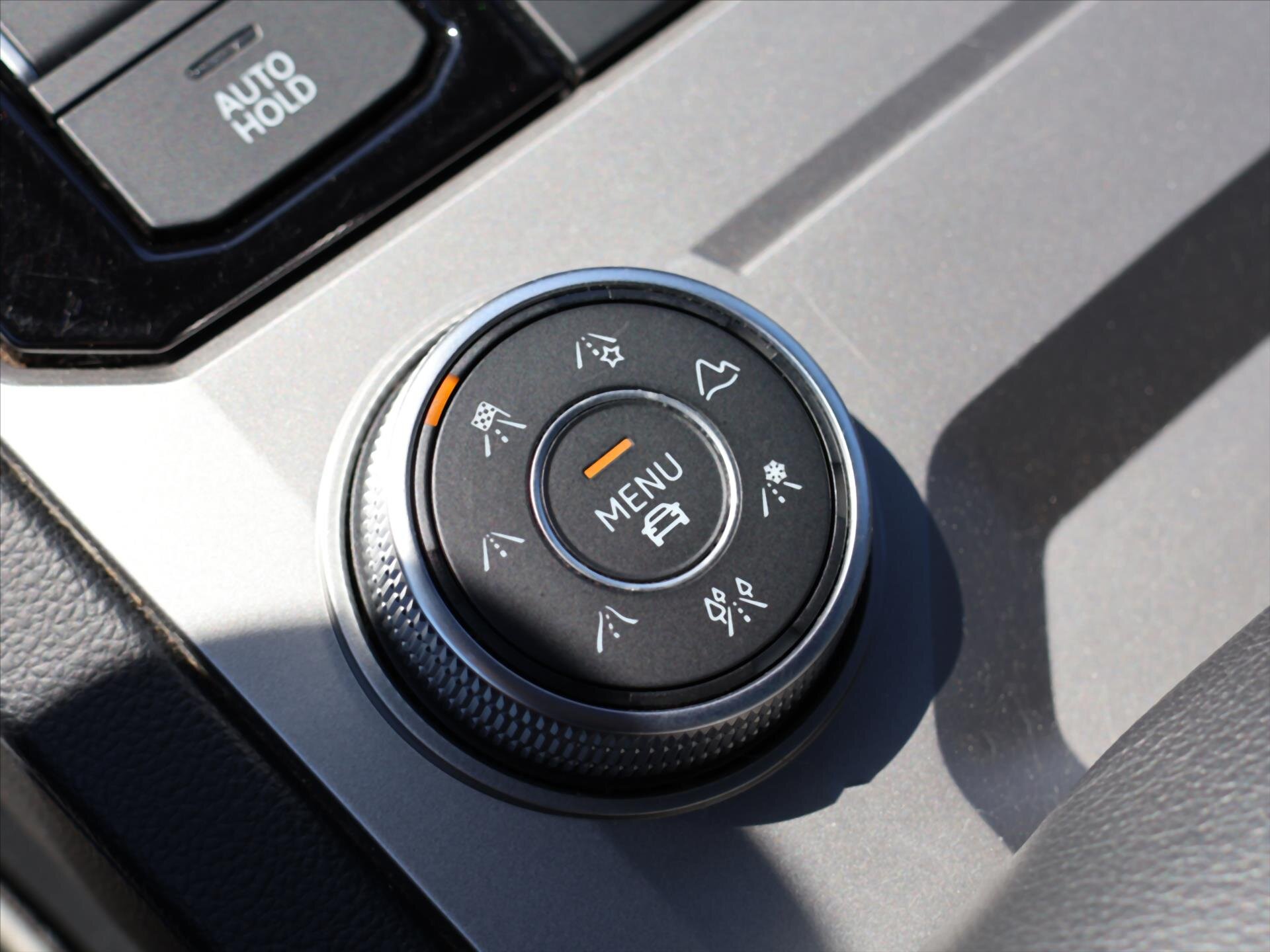 Volkswagen Touareg SUV 3,0 l 170 kw