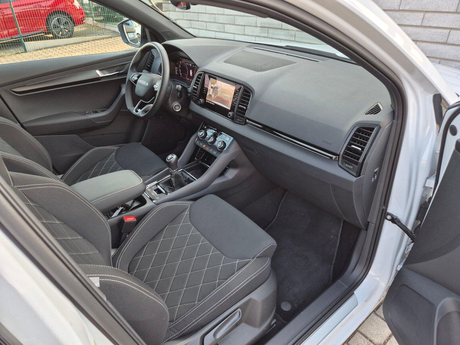 Škoda Karoq SUV / Terénní 1,5 l 110 kw