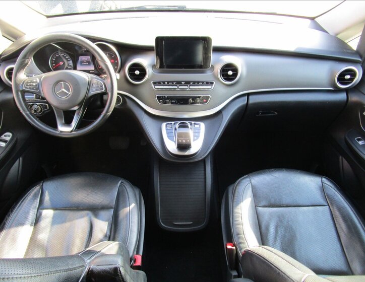 Mercedes-Benz Třídy V Kombi 2,1 l 140 kw