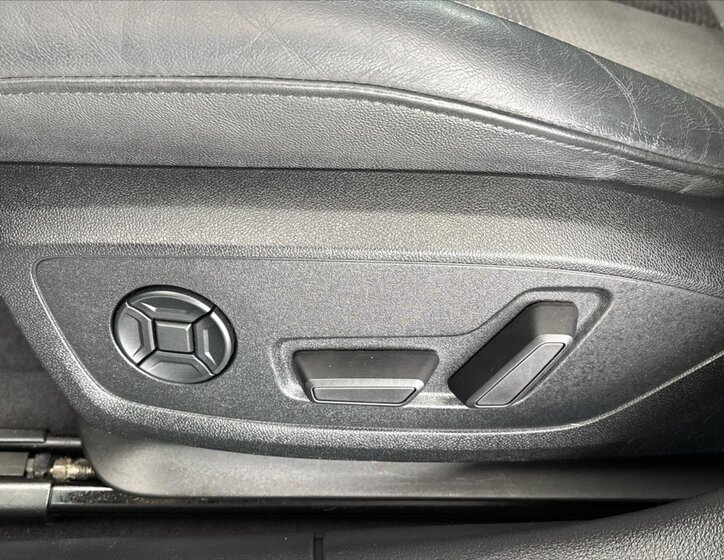 Audi A6 Sedan / Limuzína 3,0 l 250 kw