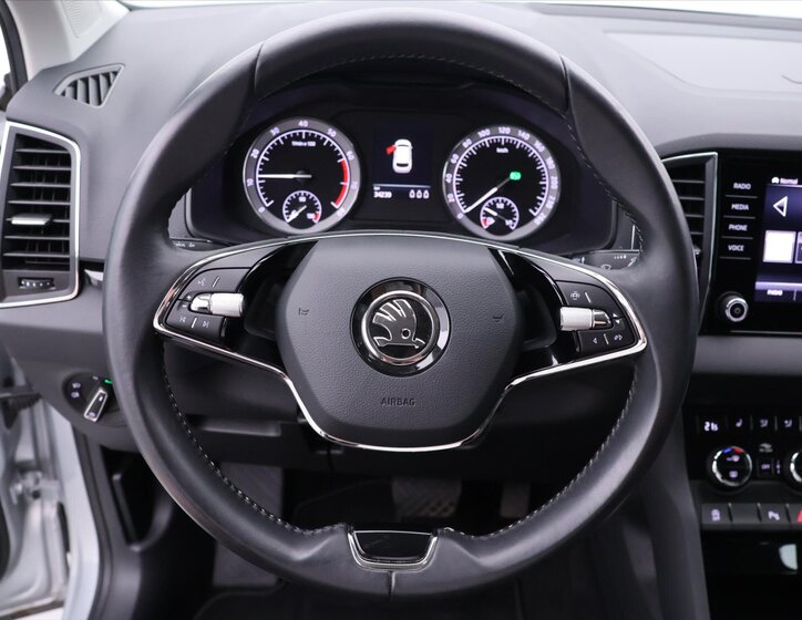 Škoda Karoq SUV / Terénní 1,5 l 110 kw