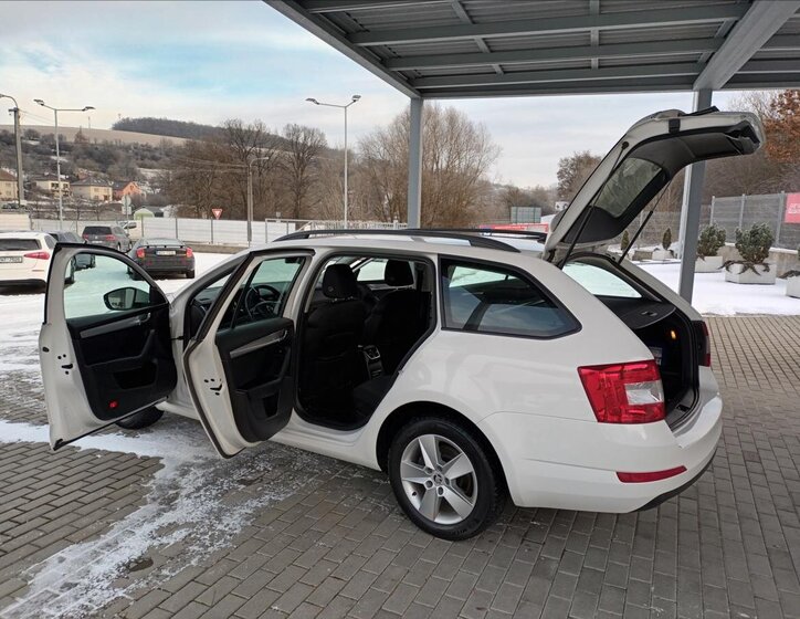 Škoda Octavia Kombi 2,0 l 110 kw