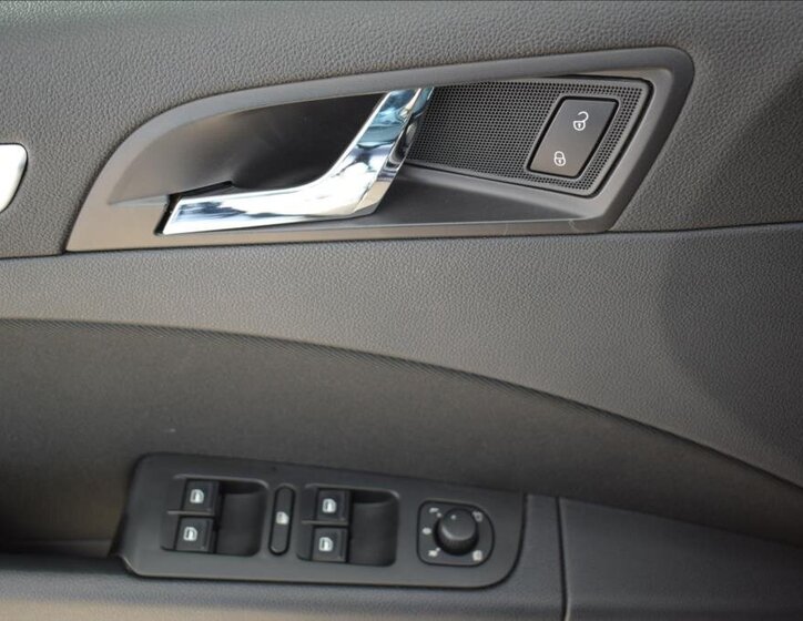 Škoda Superb Kombi 2,0 l 103 kw