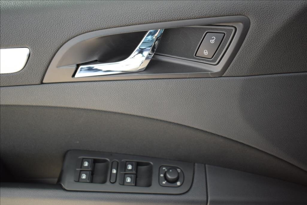 Škoda Superb Kombi 2,0 l 103 kw