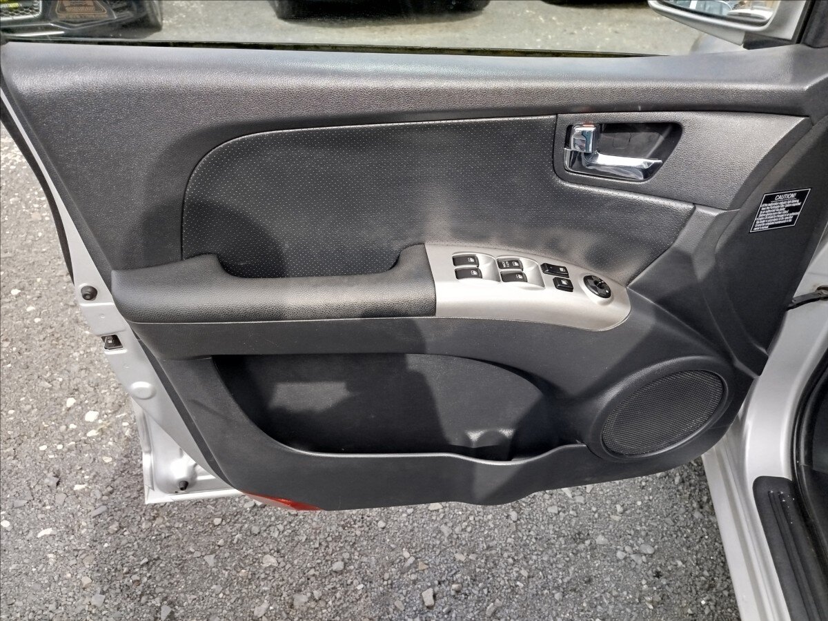 KIA Sportage SUV / Terénní 2,0 l 103 kw