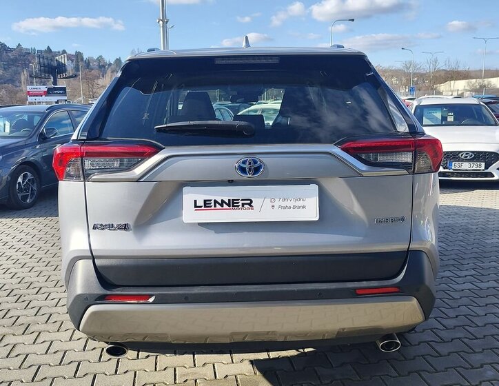 Toyota RAV4 SUV 2,5 l 163 kw