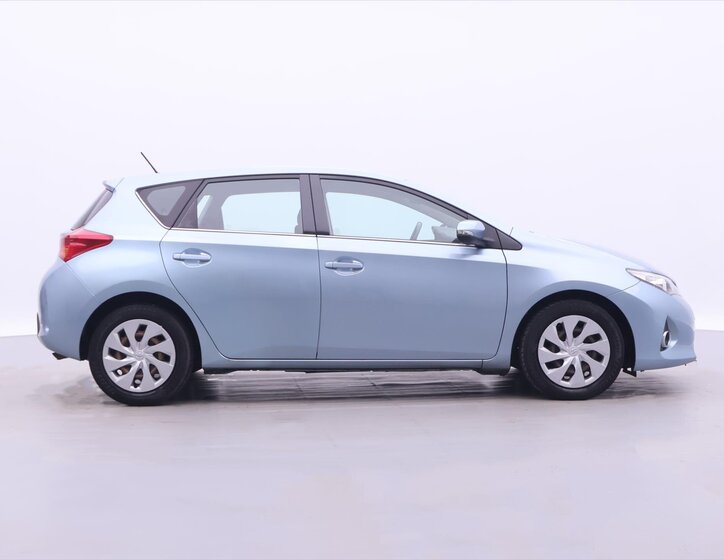 Toyota Auris Hatchback 1,3 l 73 kw