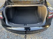 Tesla Model 3 Sedan / Limuzína 0,0 239 kw