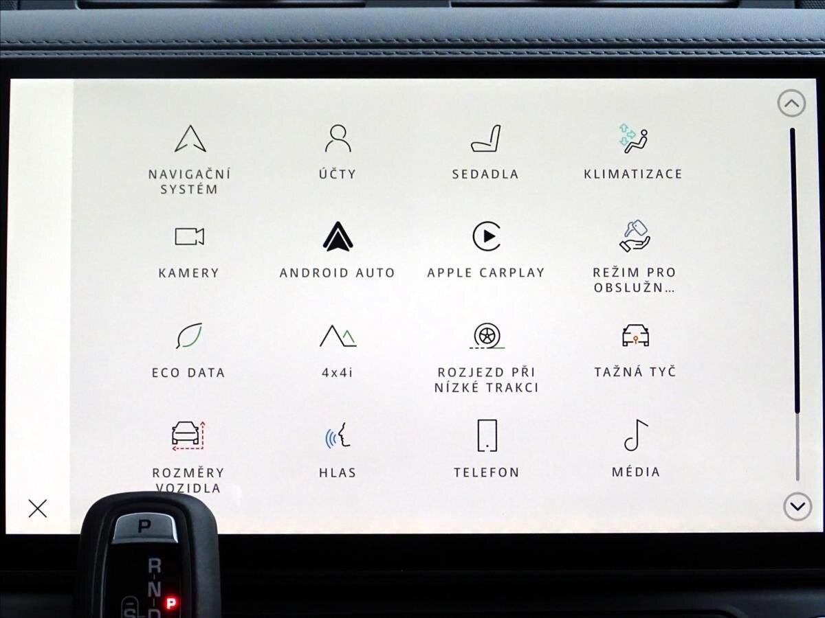 Land Rover Defender SUV / Terénní 5,0 l 313 kw