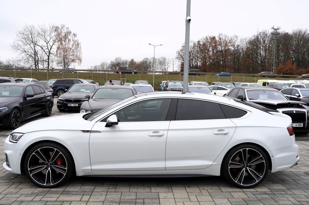 Audi S5
