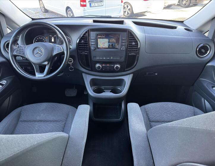 Mercedes-Benz Vito 13