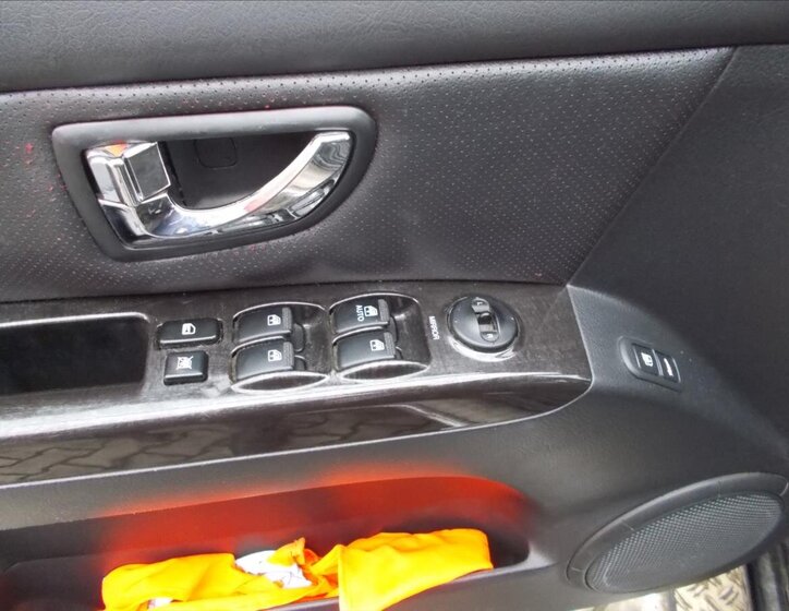 KIA Sorento SUV / Terénní 2,5 l 125 kw