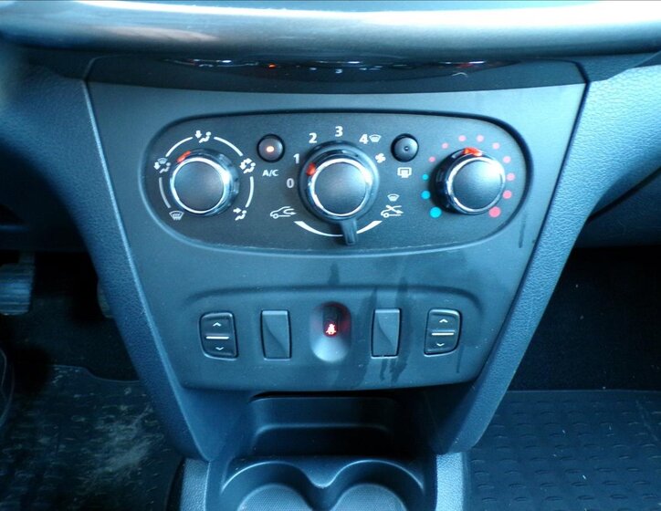 Dacia Sandero Hatchback 1,1 l 54 kw