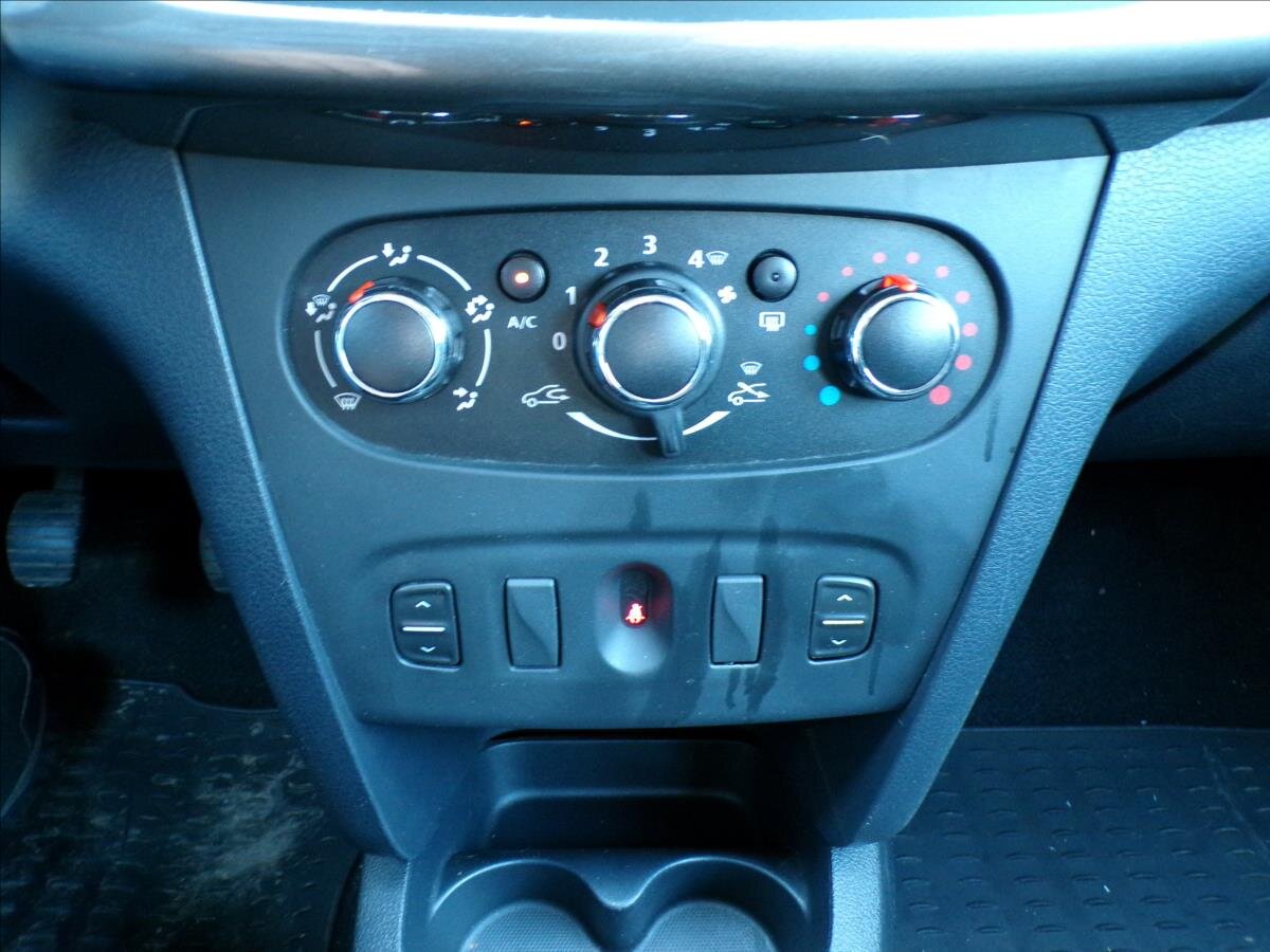 Dacia Sandero Hatchback 1,1 l 54 kw