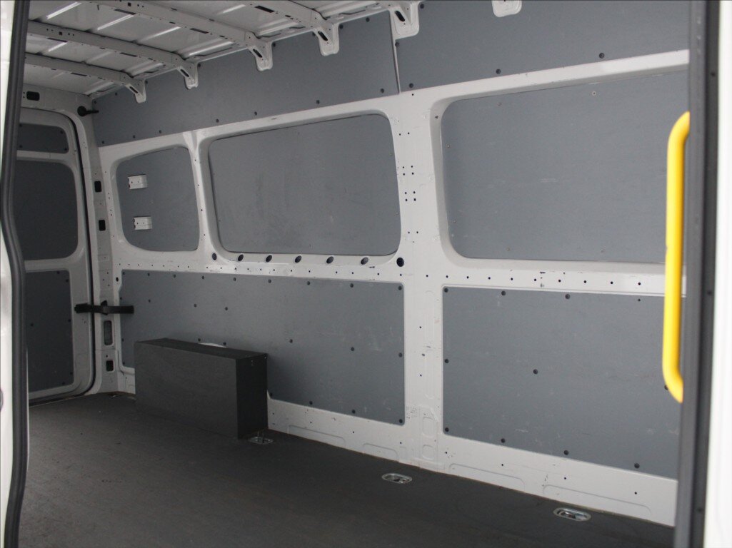 Volkswagen Crafter Skříň 2,0 l 103 kw