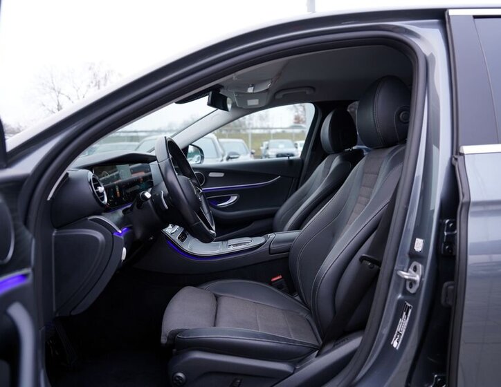 Mercedes-Benz Třídy E Sedan 2,0 l 143 kw