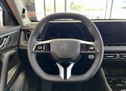 MG HS SUV / Terénní 1,5 l 125 kw