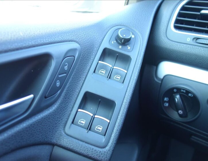 Volkswagen Golf Kabriolet 1,2 l 77 kw