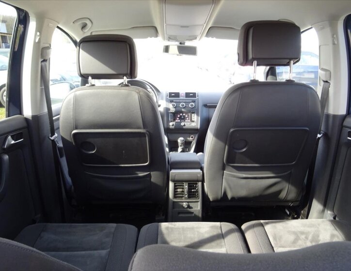 Volkswagen Touran MPV 1,2 l 77 kw