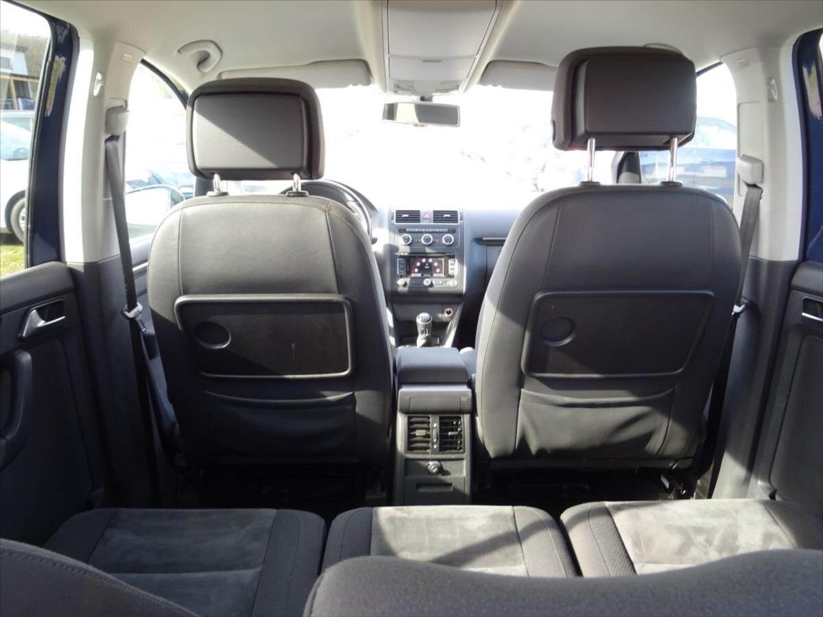 Volkswagen Touran MPV 1,2 l 77 kw