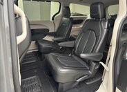 Chrysler Pacifica MPV 3,6 l 214 kw