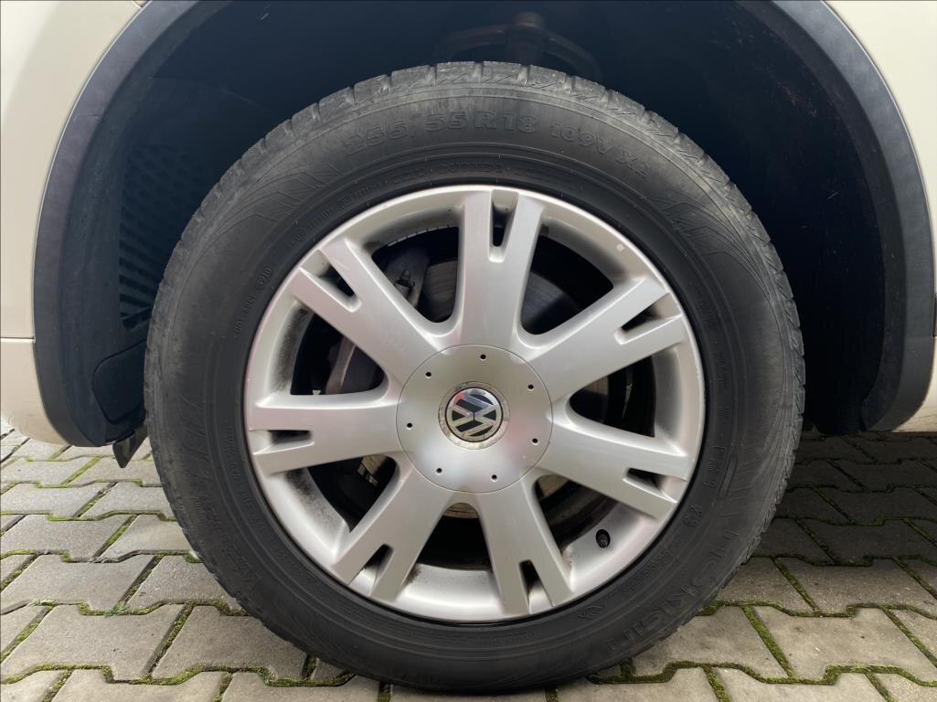 Volkswagen Touareg SUV / Terénní 3,0 l 176 kw