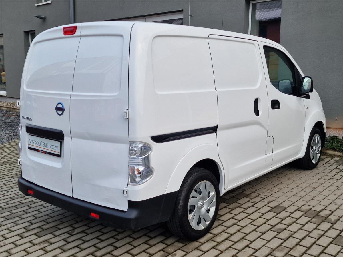 Nissan e-NV200