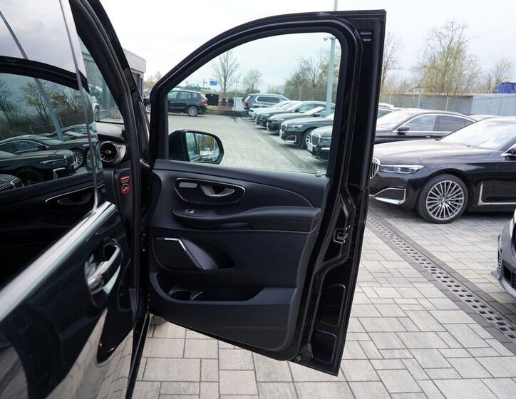 Mercedes-Benz Třídy V MPV 2,0 l 176 kw