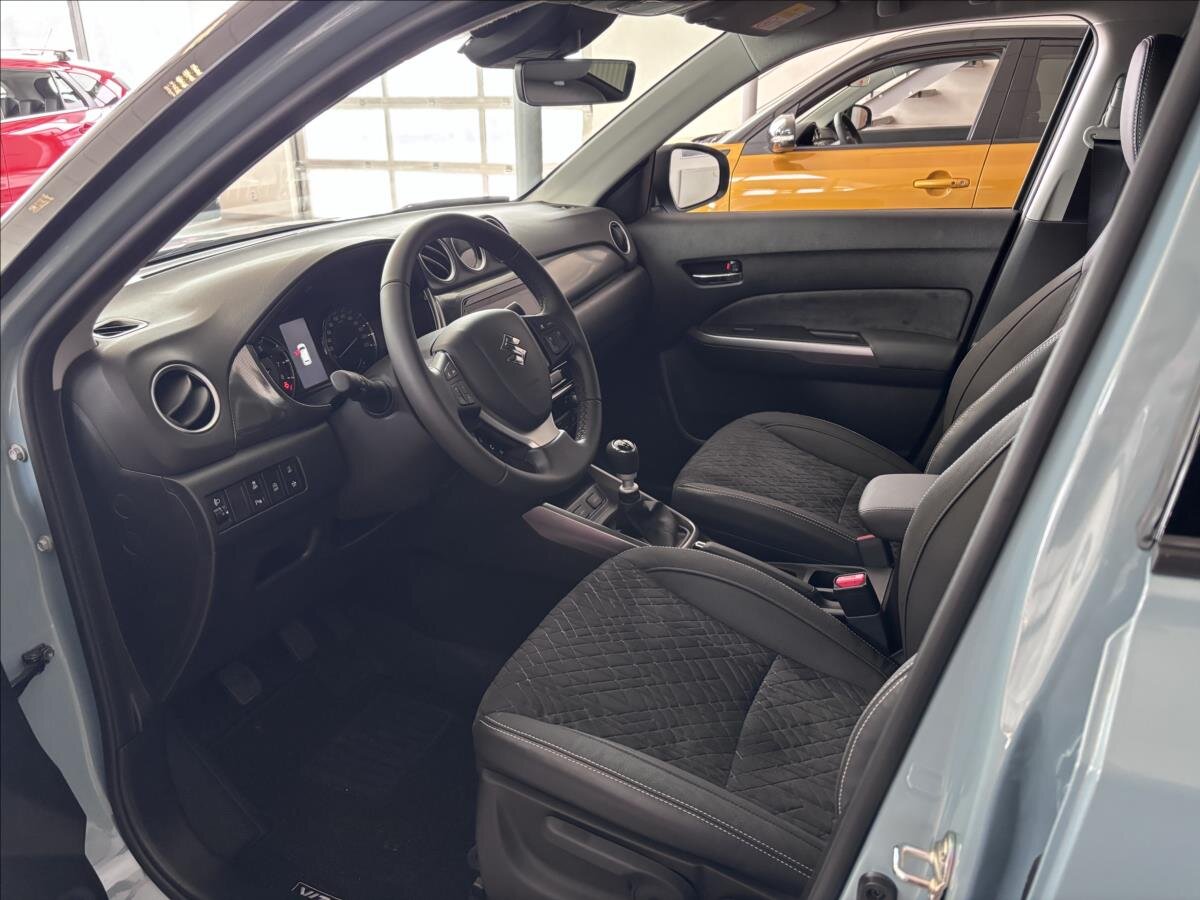 Suzuki Vitara SUV / Terénní 1,4 l 81 kw