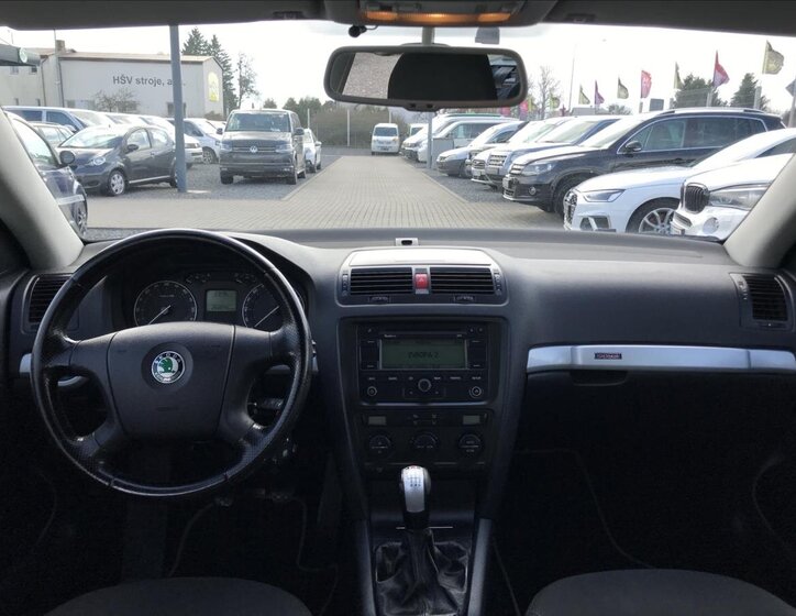 Škoda Octavia Kombi 2,0 l 103 kw