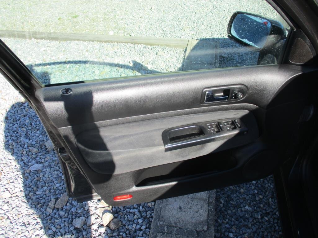 Volkswagen Golf Hatchback 1,6 l 77 kw