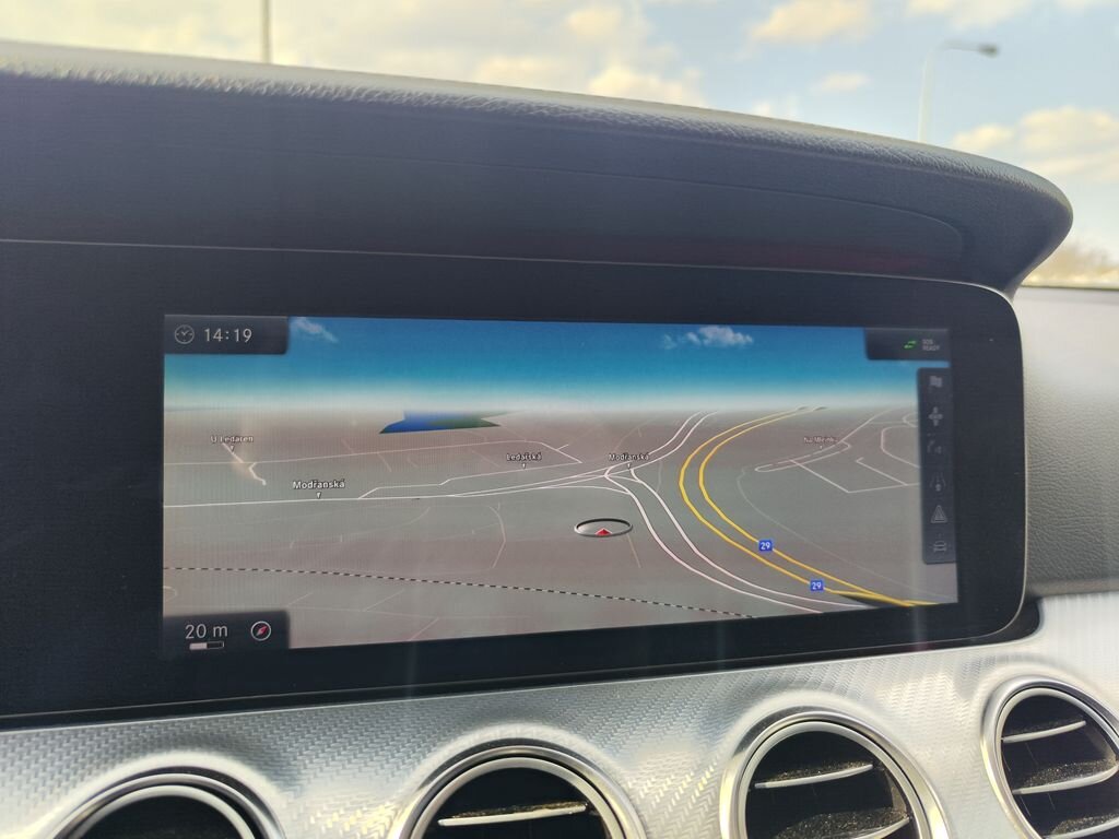 Mercedes-Benz Třídy E Kombi 2,0 l 143 kw