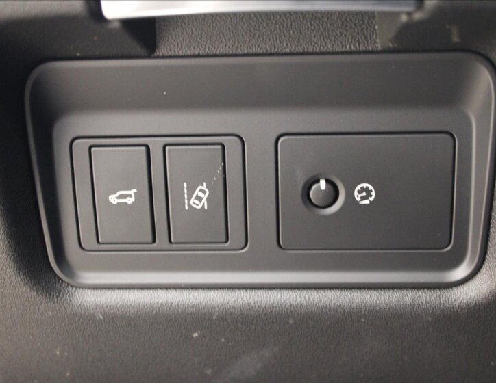 Jaguar E-Pace SUV / Terénní 2,0 l 183 kw