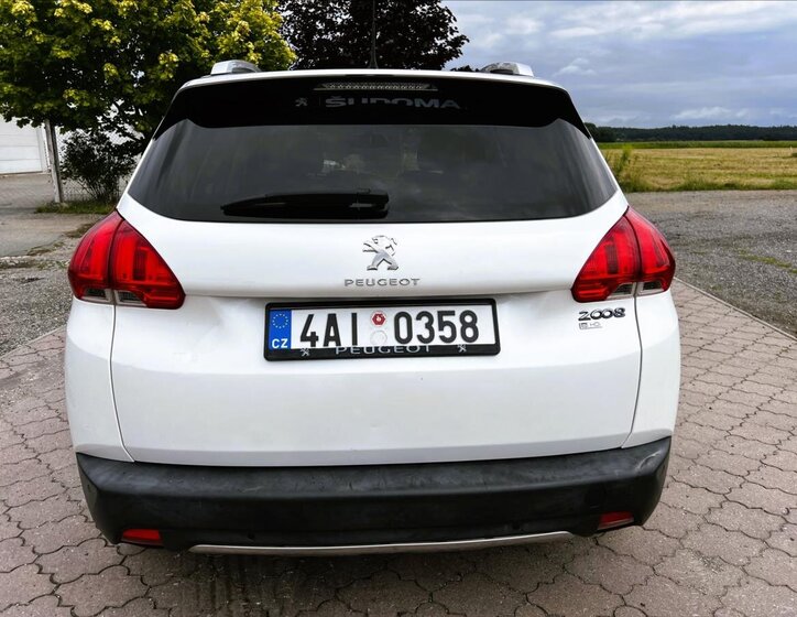 Peugeot 2008 SUV / Terénní 1,6 l 84 kw