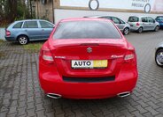 Suzuki Kizashi Sedan / Limuzína 2,4 l 131 kw