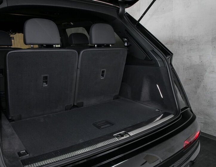 Audi Q7 36