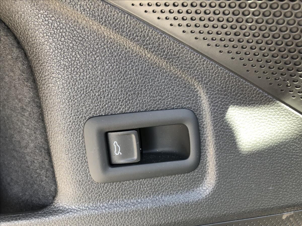 Škoda Superb Kombi 2,0 l 110 kw