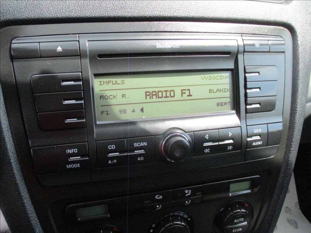 Škoda Octavia Sedan / Limuzína 1,6 l 75 kw