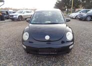 Volkswagen New Beetle 2