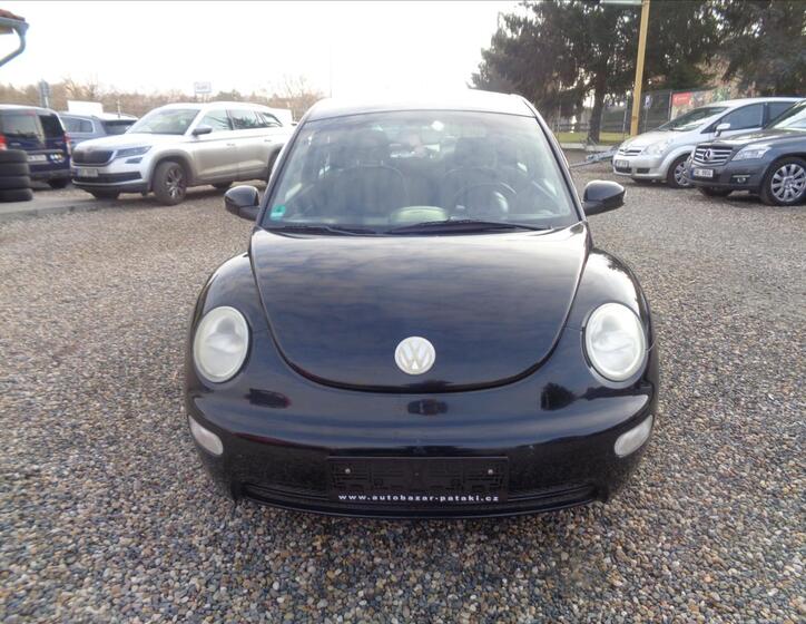 Volkswagen New Beetle 2
