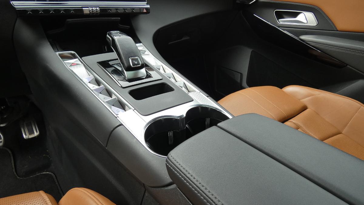 DS Automobiles DS7 Crossback