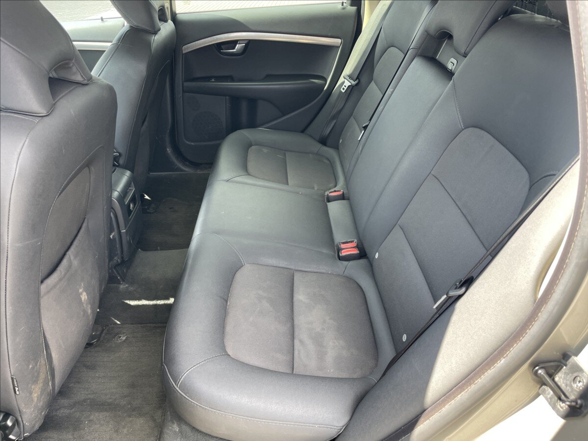 Volvo V70 Kombi 2,0 l 100 kw