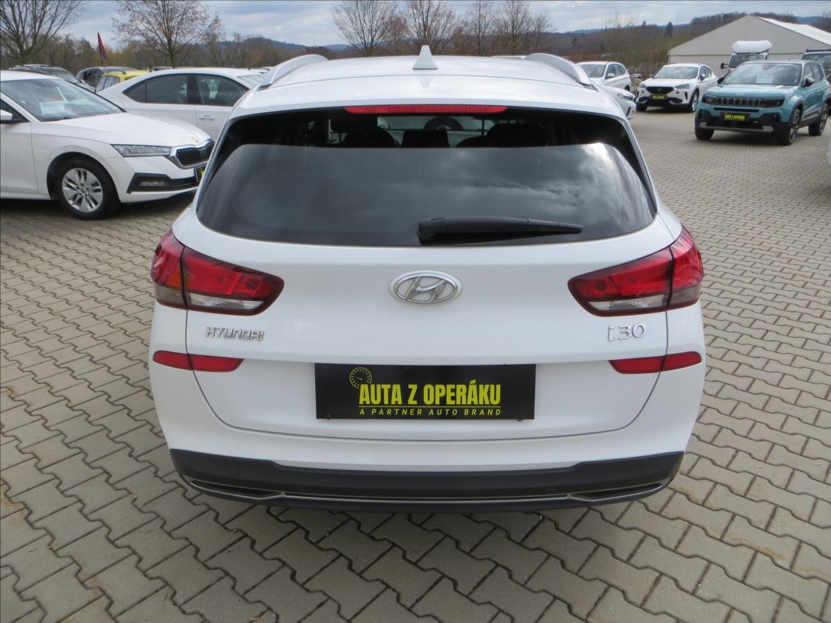 Hyundai i30 Kombi 998,0 88 kw